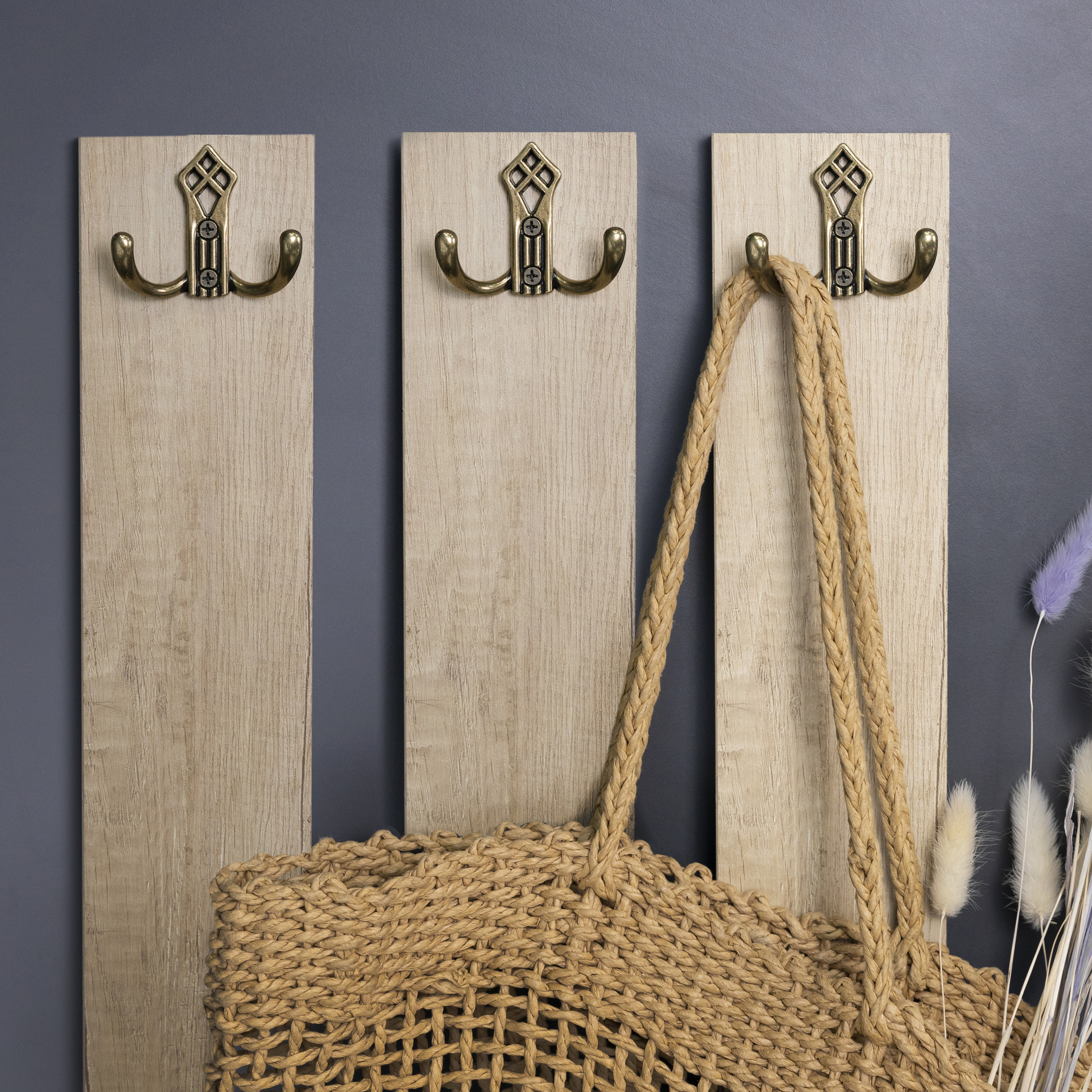 Крючок меб. двухрожковый мет. PALAZZO античная латунь AKS 81197