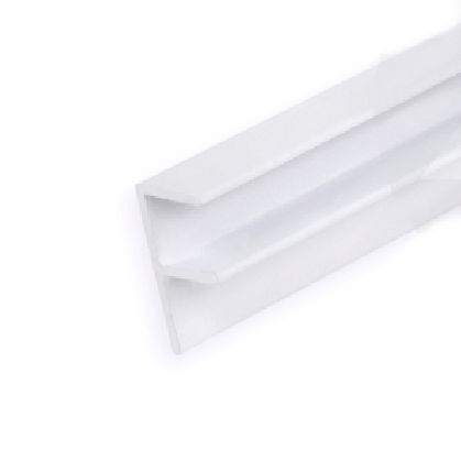 Планка для стеновой панели 600мм. угловая F 6 мм. БЕЛАЯ 1050