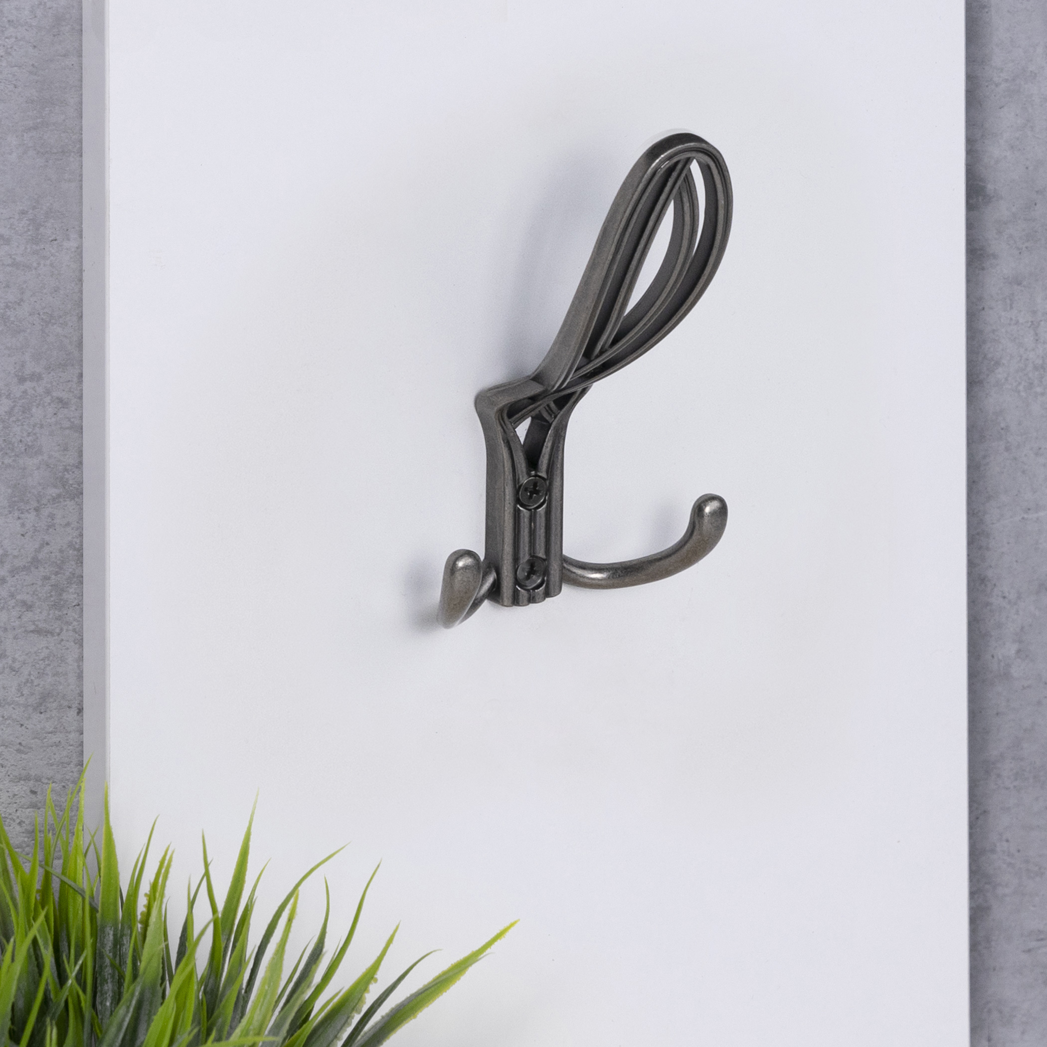 Крючок меб. трехрожковый мет. PALAZZO античное серебро AKS 81199