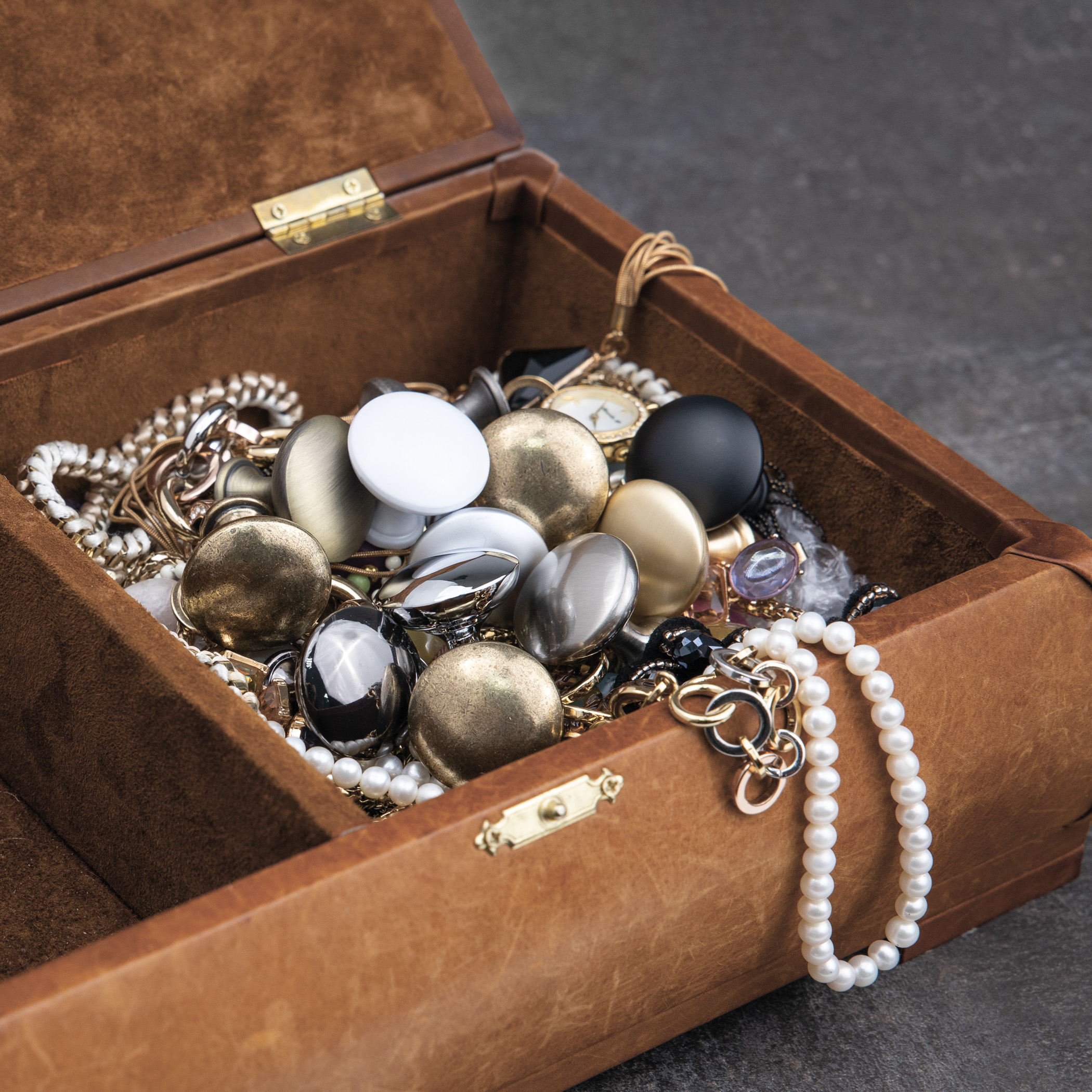 Ручка меб. кнопка мет. TERNI белый, AKS 44674 — изображение 2