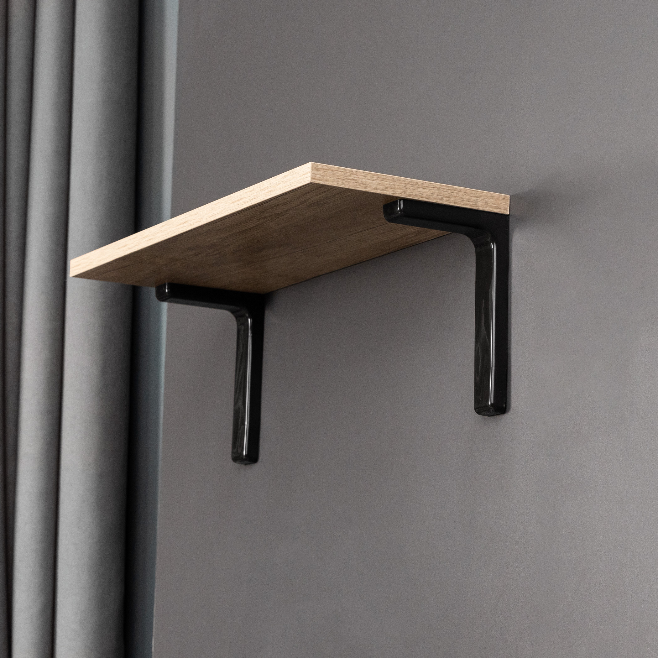 Полкодержатель регоменсоль 12см черный AKS (1 компл. = 2 шт.) 15980